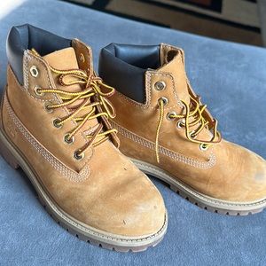Timberland boots youth size 1